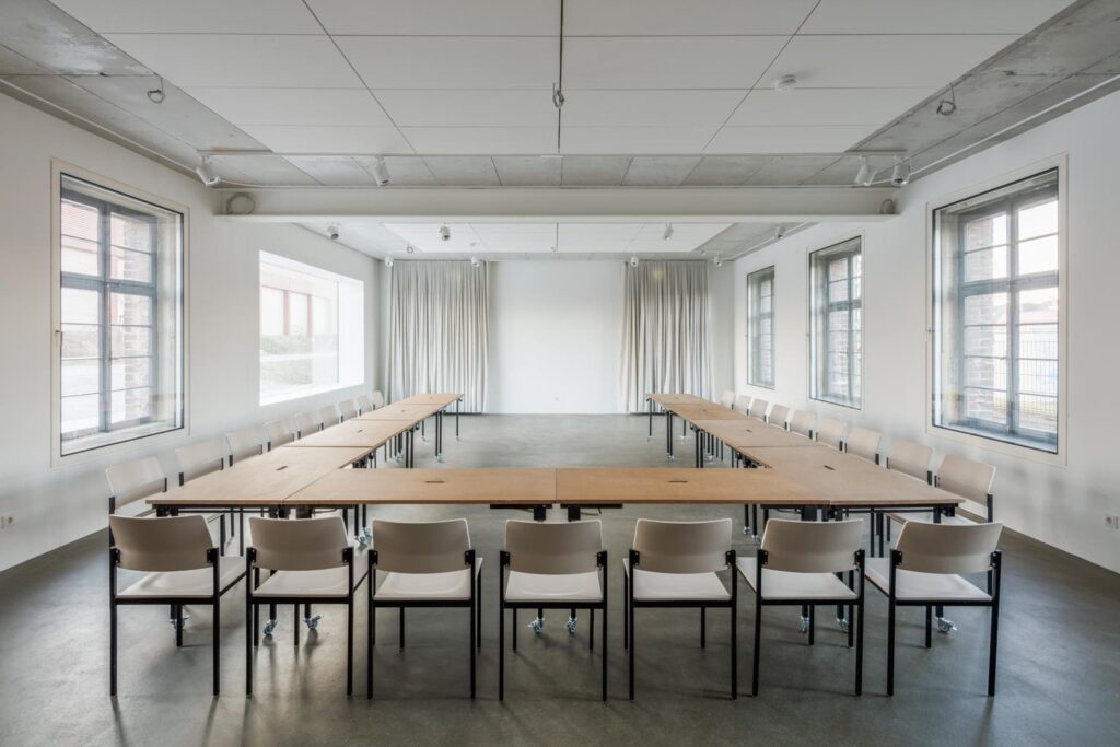 tankturm-U-Form-2-Saal-100-min